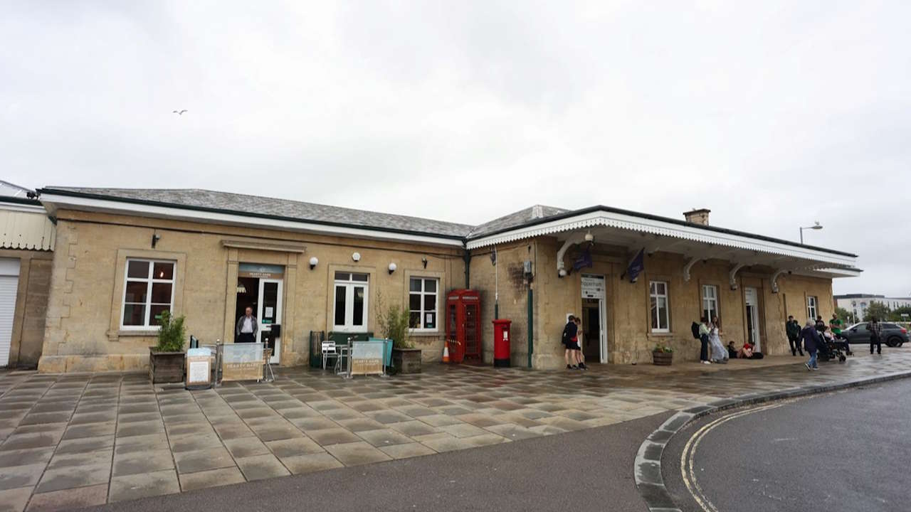 Passengers advised as Wiltshire station work gets underway