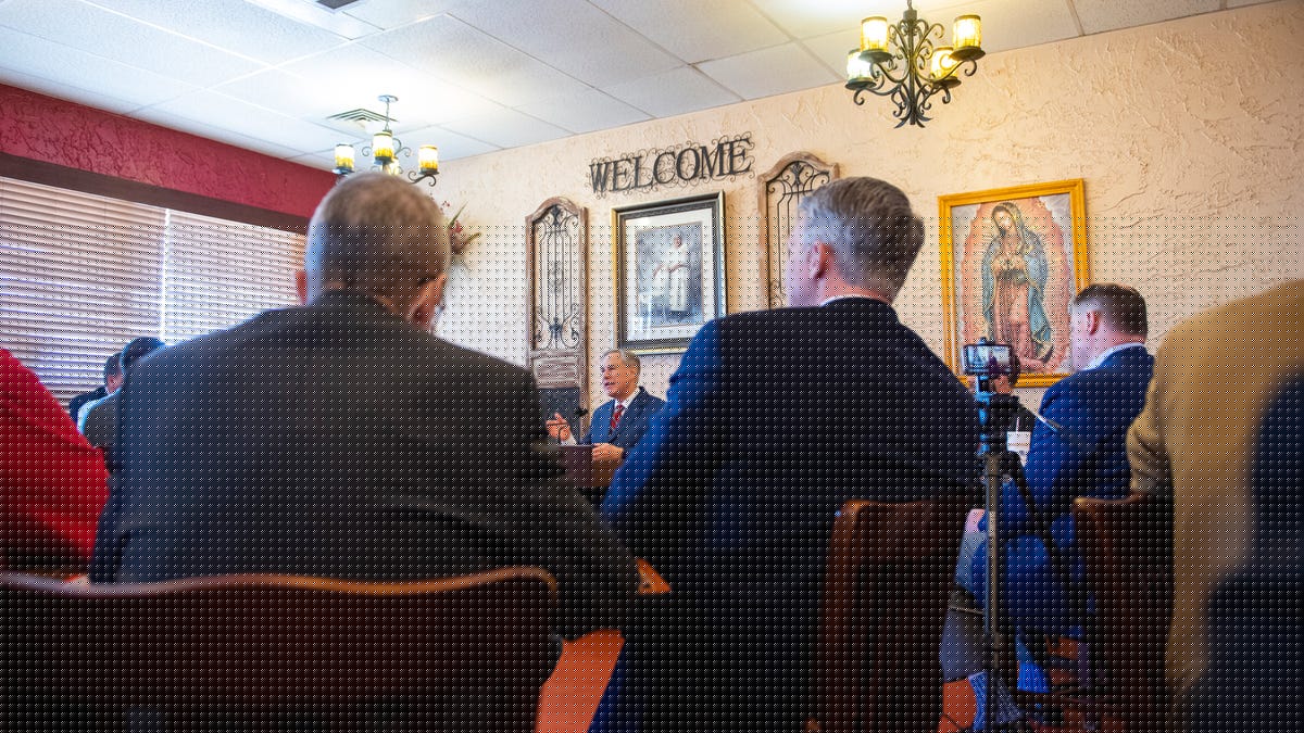 3 out of 4 Texas medical advisers say they were not consulted before mask mandate change