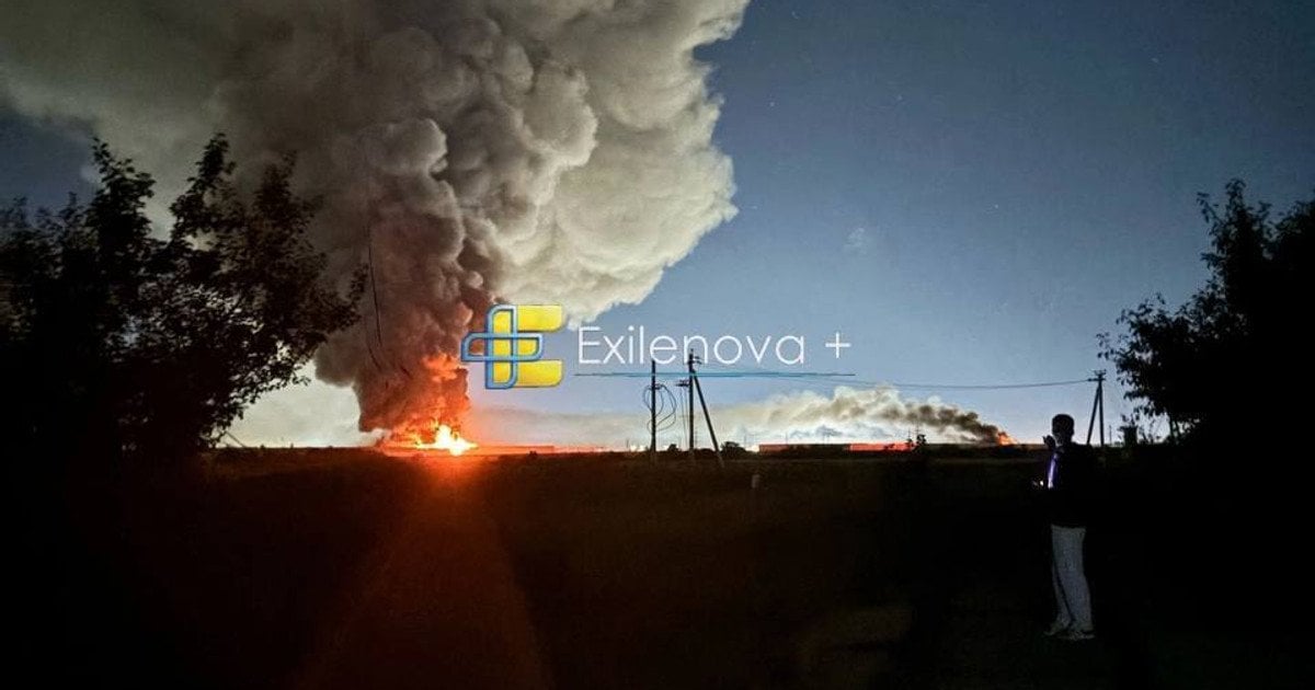 У Воронежі після вибухів спалахнула велика пожежа: повідомляють про атаку на хаб Wildberries (фото, відео)