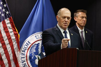 Trump’s Border Chief Promises Smarter Tactics In Minneapolis