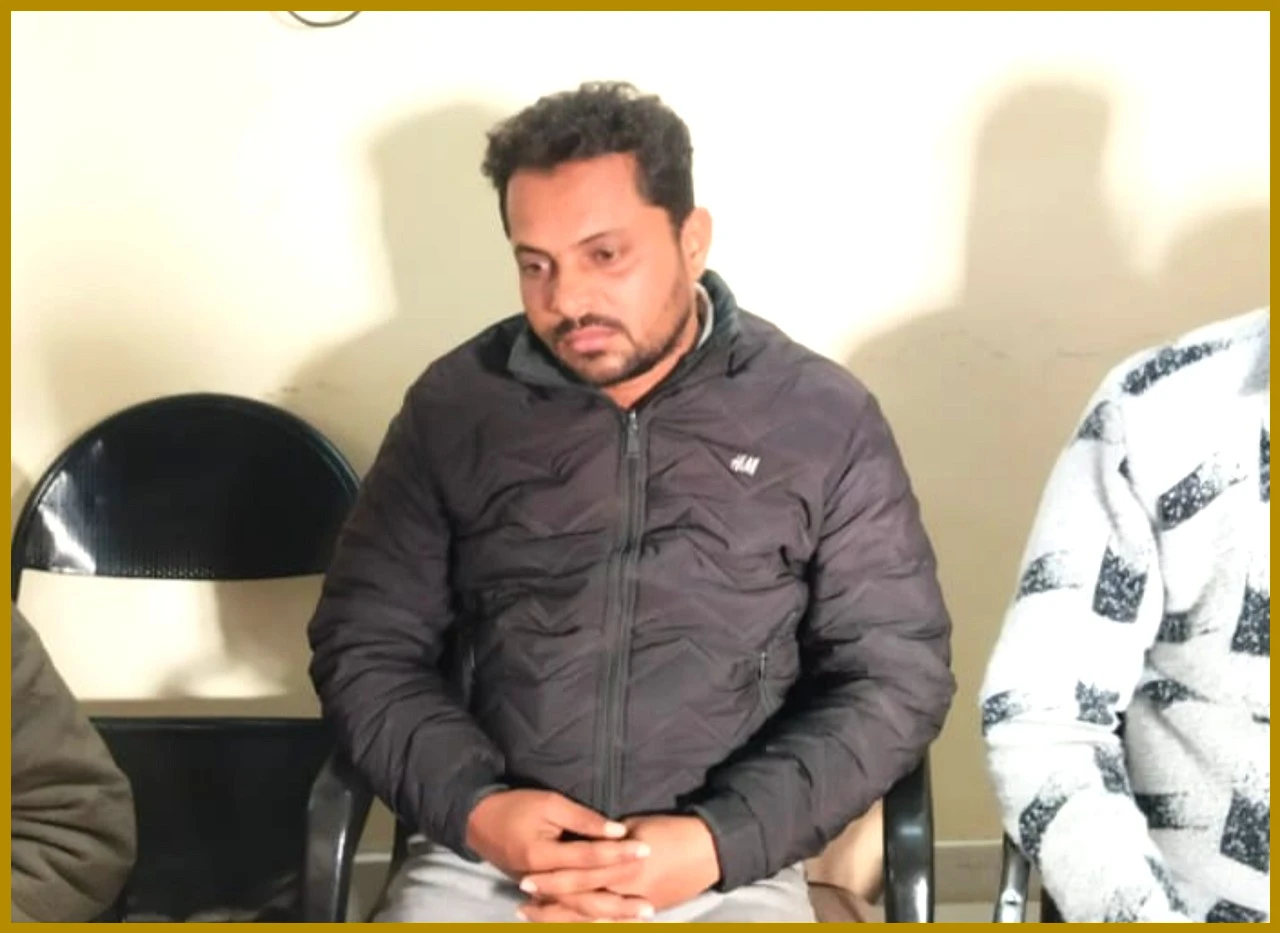 Jodhpur: Gram Vikas Adhikari Caught Taking ₹15,000 Bribe