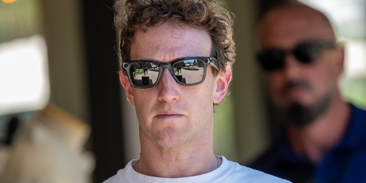 Meta stock drops 10% as free cash flow gets crushed—and Zuckerberg hints at launching cloud business with few details