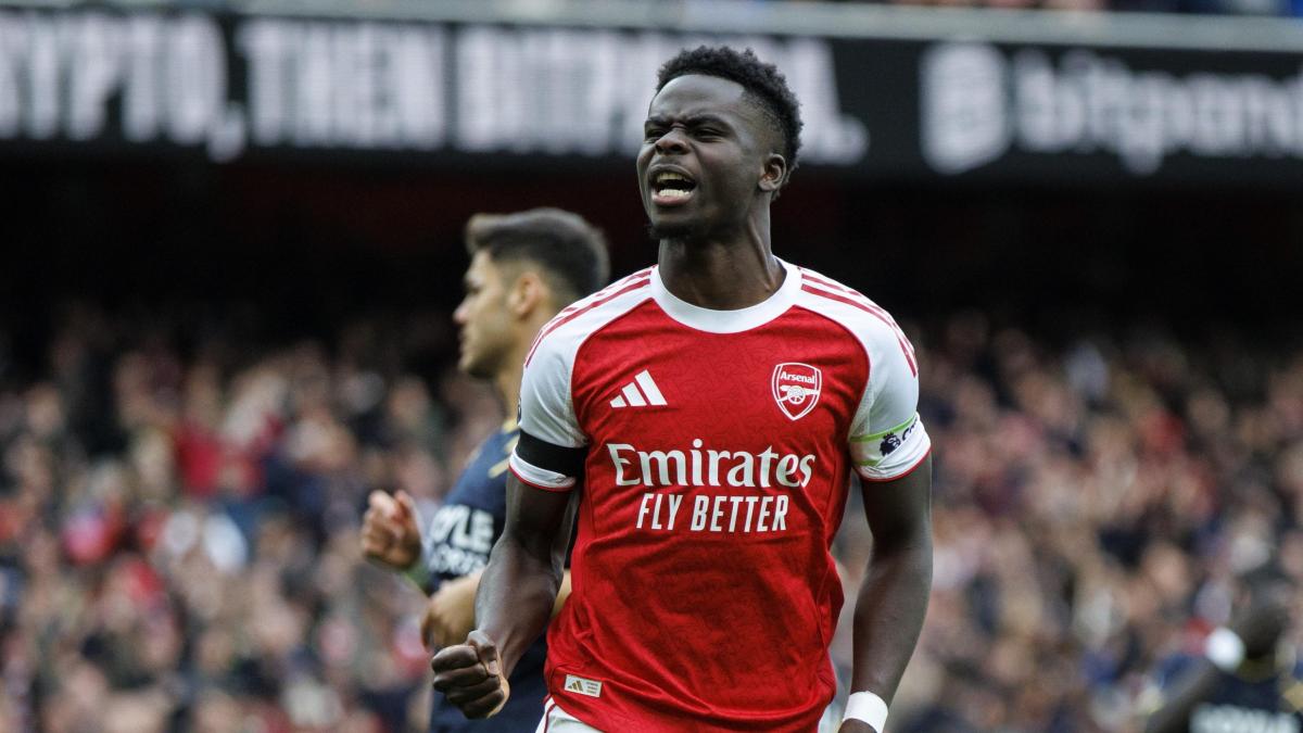 L'Arsenal vince ancora e mette pressione al Liverpool. Successi anche per Tottenham e United