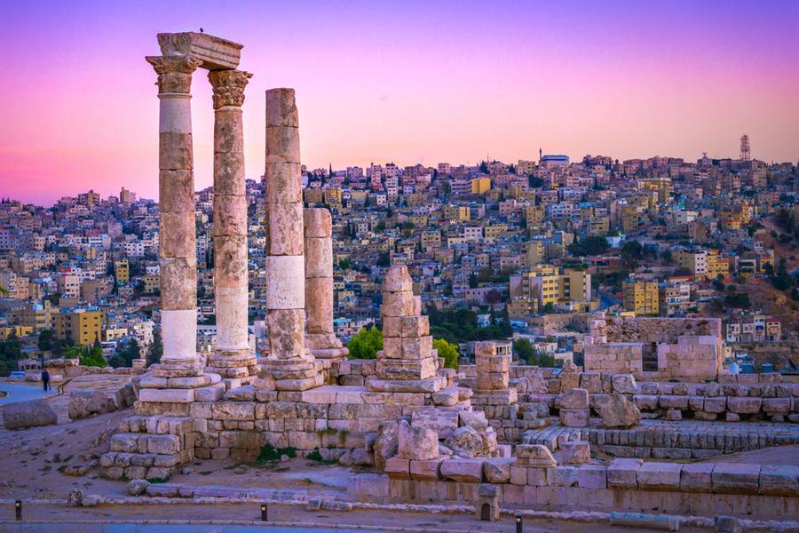 Jordan: ASEZA, JICA sign deals to launch smart city project in Aqaba
