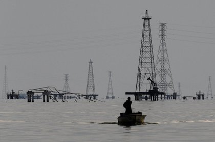US Issues License for Oil Companies to Operate in Venezuela