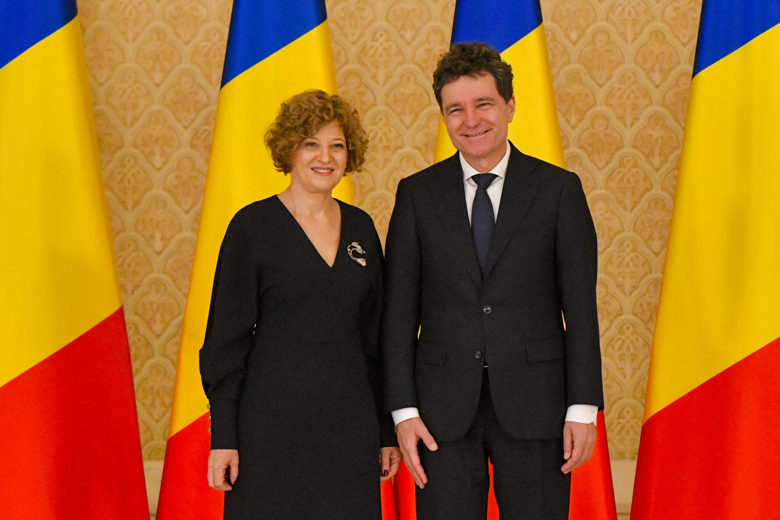 Ce spune Oana Gheorghiu despre inițiativa AUR privind suspendarea lui Nicușor Dan: „Dacă cineva vrea să facă rău cu adevărat acestei țări, acesta este lucrul pe care ar trebui să-l facă”