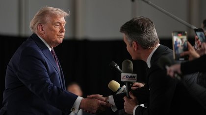 Donald Trump threatens tariffs on any nation supplying Cuba with oil