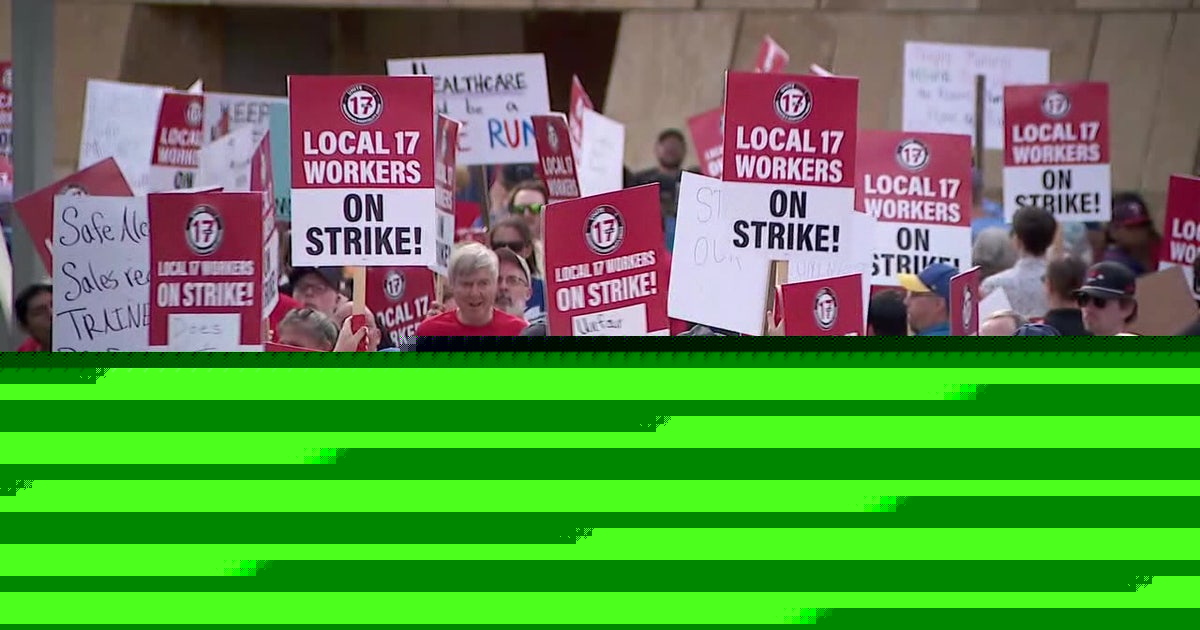 Target Field concession workers strike during sold-out Noah Kahan concert