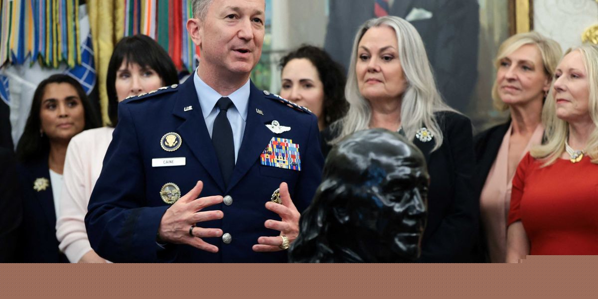 Top Trump general quietly hunting for 'off-ramp' as president's war plan falters: report