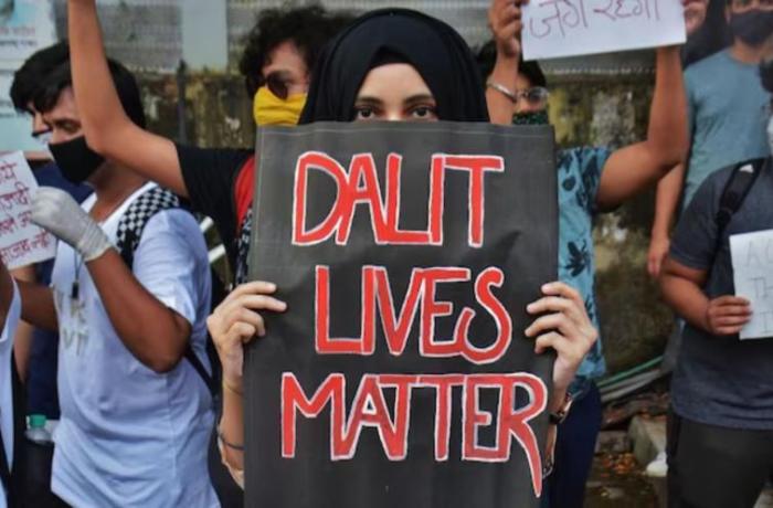 Himachal Pradesh, 12enne dalit si suicida dopo essere stato umiliato