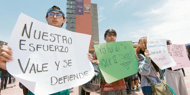 “Merezco mi lugar”: alumnos se oponen a repetir examen