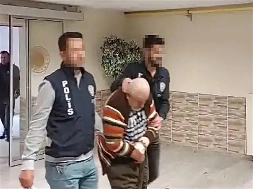 Yargıtay, gürültü kavgasında aynı aileden 5 kişiyi öldüren sanık hakkındaki kararı bozdu