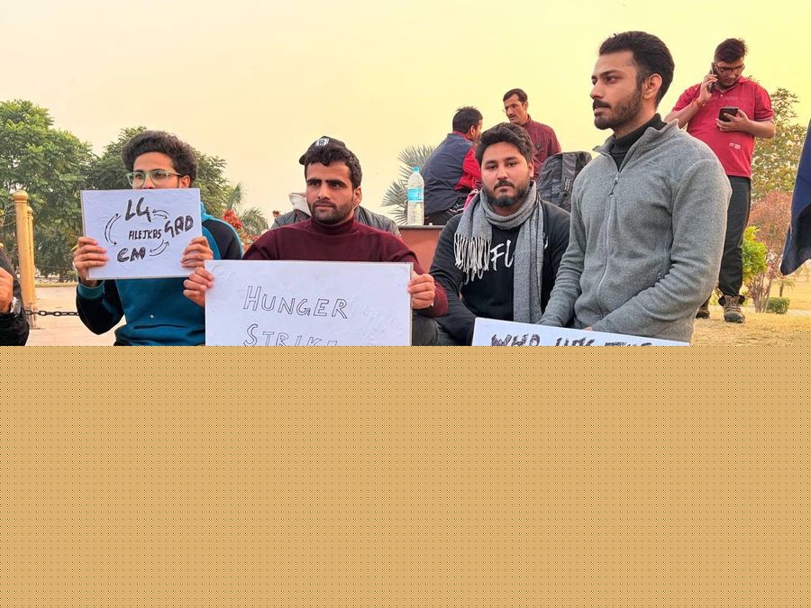 JKAS candidates urge Govt to restore 37-year age cap
