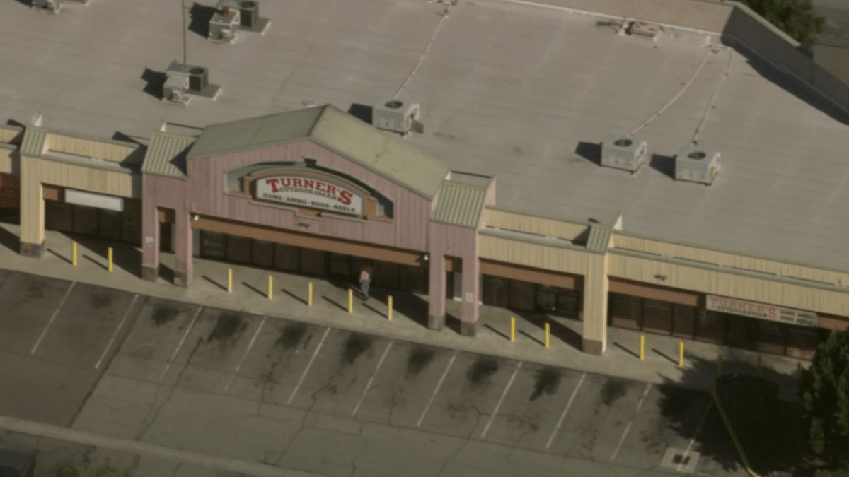 Burglary suspect holes up for hours inside Turner's Outdoorsman in Norwalk