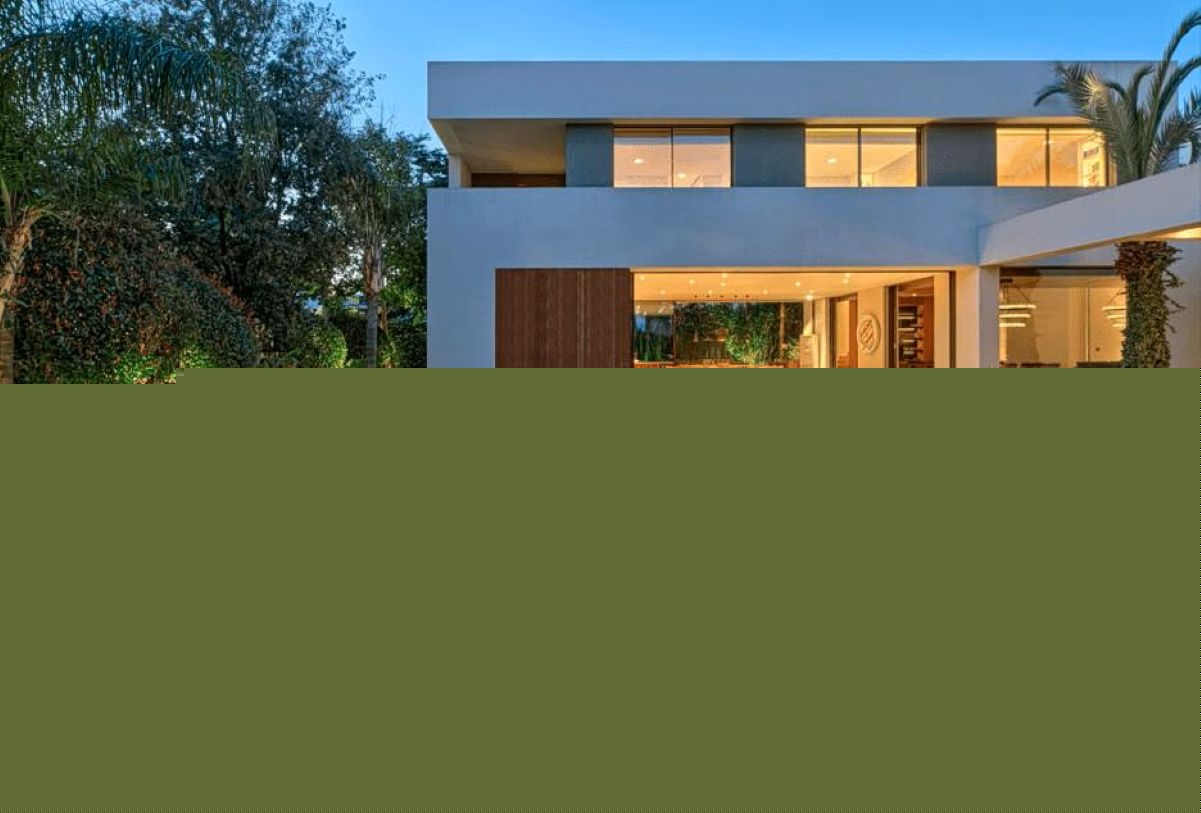 Foreign Buyers Keep Greek Property Market in Focus