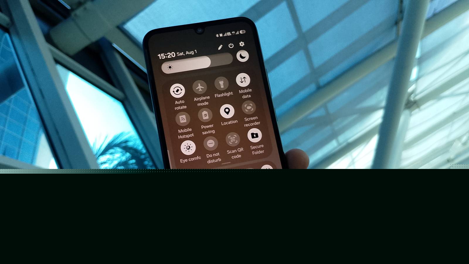 Samsung's Quick Settings hides a second page that's easy to miss
