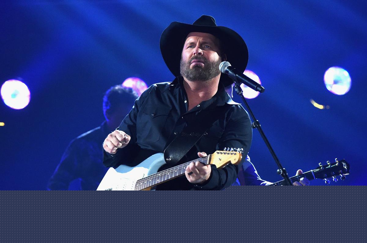 Garth Brooks Plots New Dates for His 2026 Arena Tour