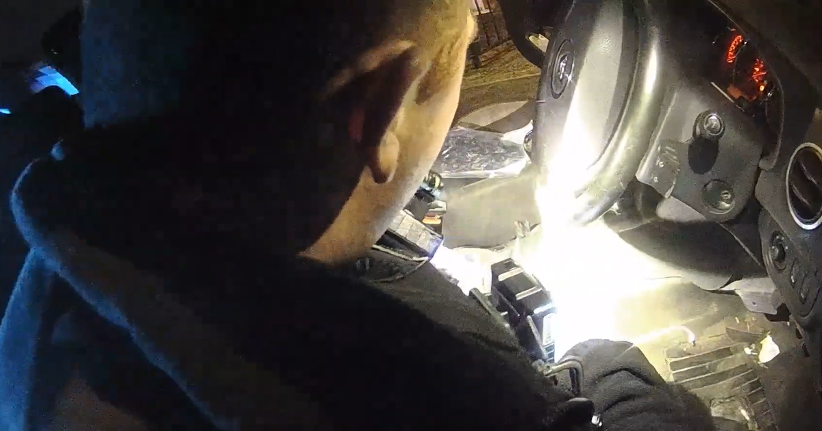 Knife and glove full of drugs found in car's roof liner after vehicle stop