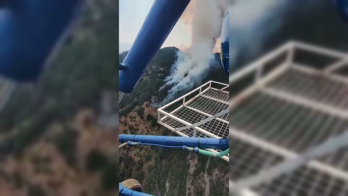 Kuyucak'ta Orman Yangını: 17 Hava Aracı ve 220 Personel Müdahale Ediyor