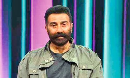 Love You All Sunny Deol Sends Message To Fans In His Dad Dharmendras Style Amid Border 2 Success