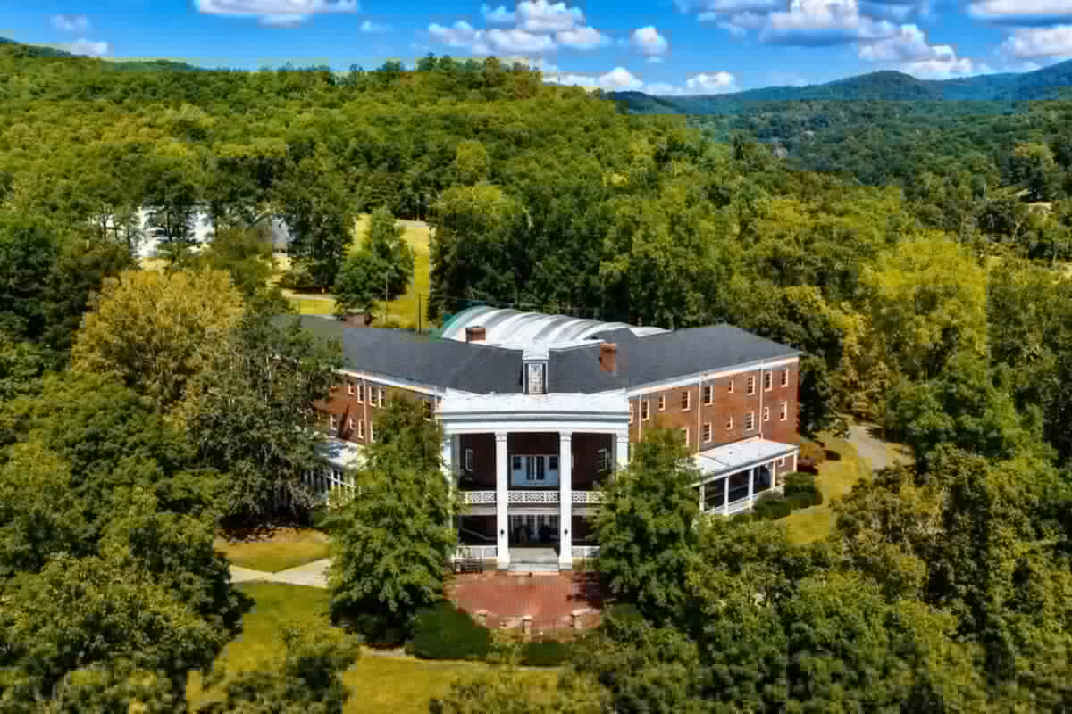 Comment on One of America’s forgotten mineral springs resorts is for sale and awaiting its next chapter by Deacon Dave