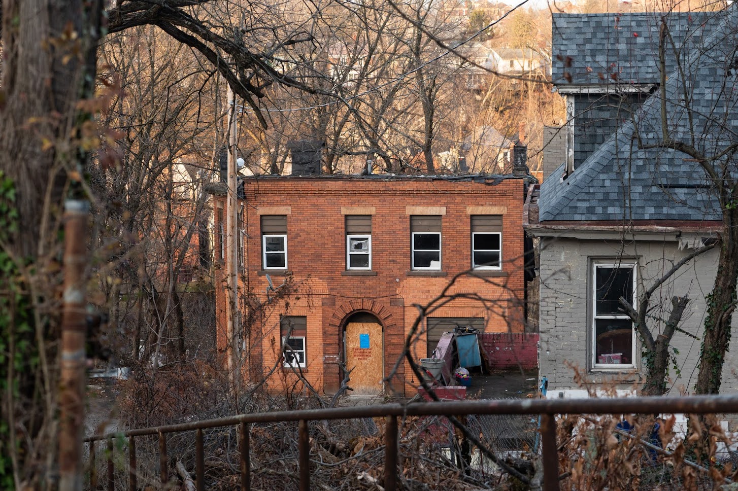 Maps: Pittsburgh has more decaying homes than it can demolish