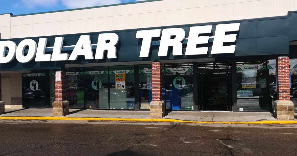 People Drive From All Over Minnesota To Save Hundreds At This Enormous Dollar Store