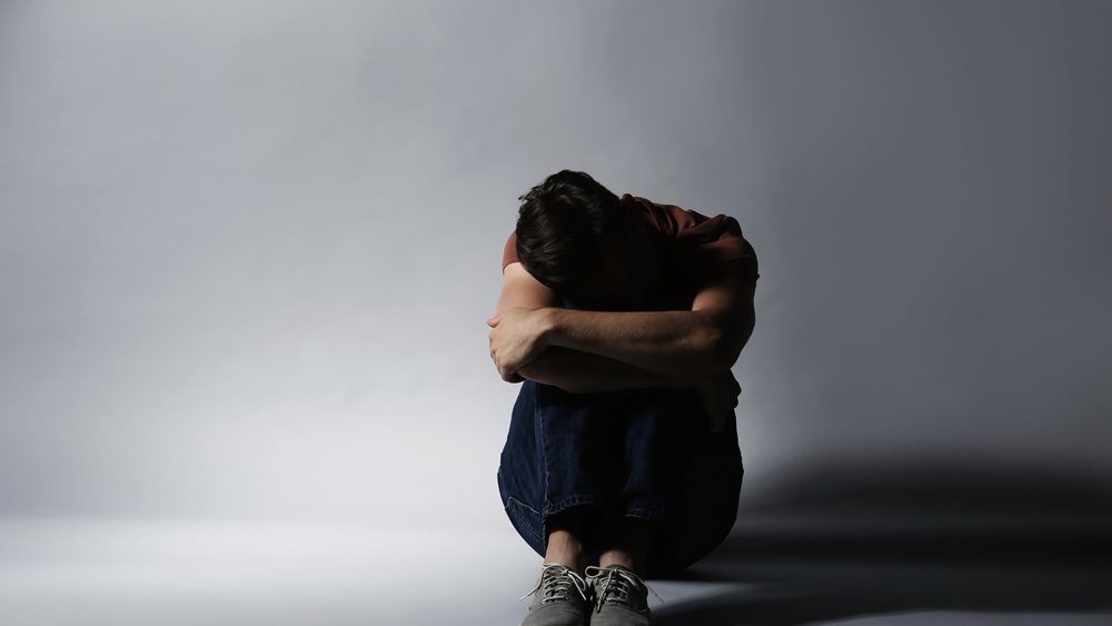Ελλάδα: 15χρονος κατήγγειλε 17χρονο για κατ’ εξακολούθηση σεξουαλική κακοποίηση