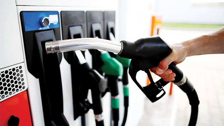 Petrol prices in Pakistan likely to increase for October 2025