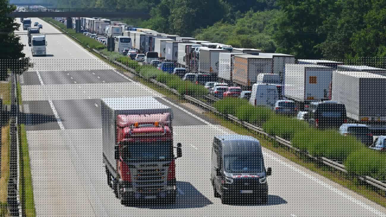 Lkw-Fahrverbot an Sonntagen: BUND kritisiert Lockerung des Sonntagsfahrverbots für Lkw