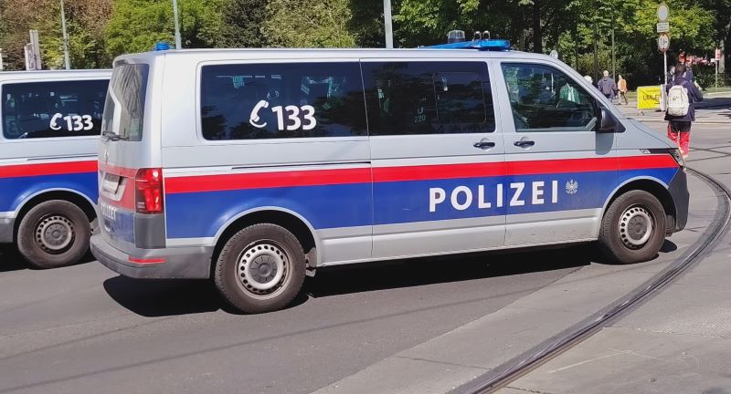 Vienna Police Catch Two 14-Year-Old Suspects After Warning Shot