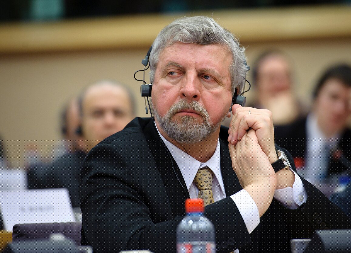 Mirė Baltarusijos prezidentu siekęs tapti opozicionierius Aliaksandras Milinkevičius