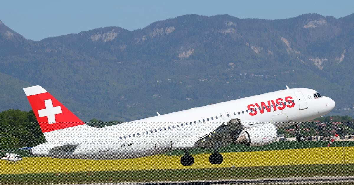 New York Flight Makes Emergency Landing as Smoke Fills Cabin