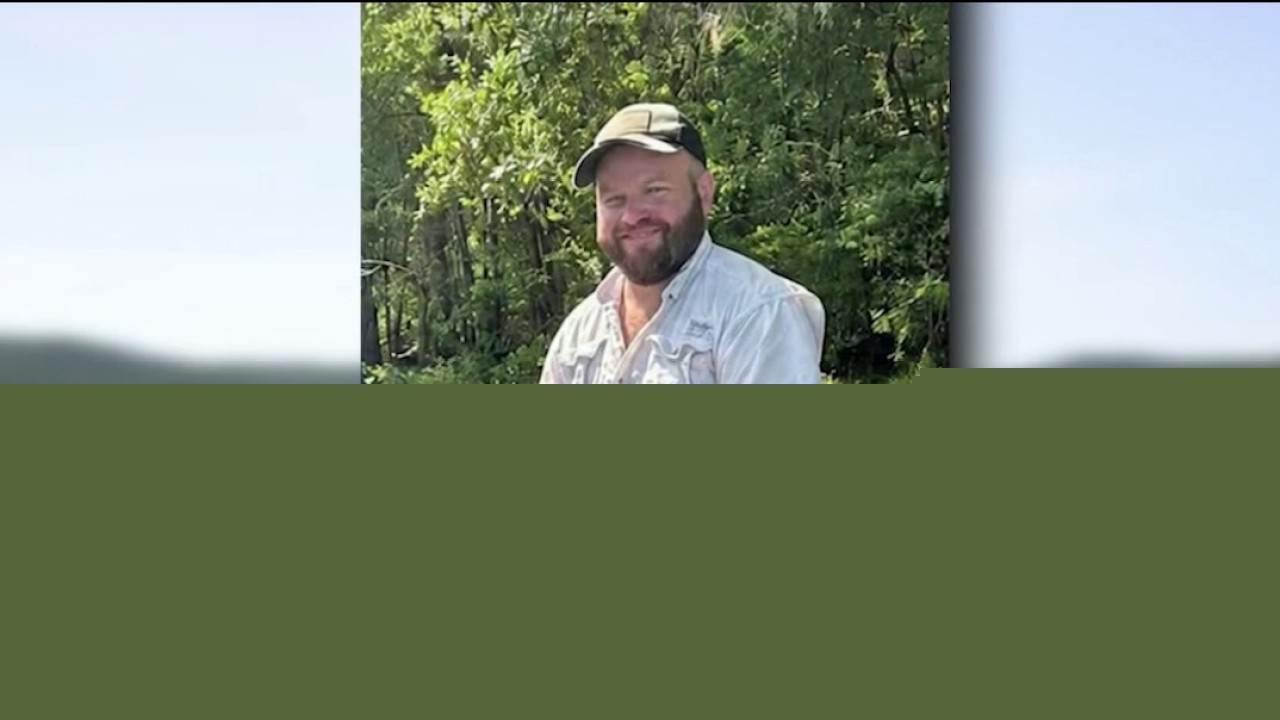 High winds and severe storms hit as Florida man vanishes on Georgia lake