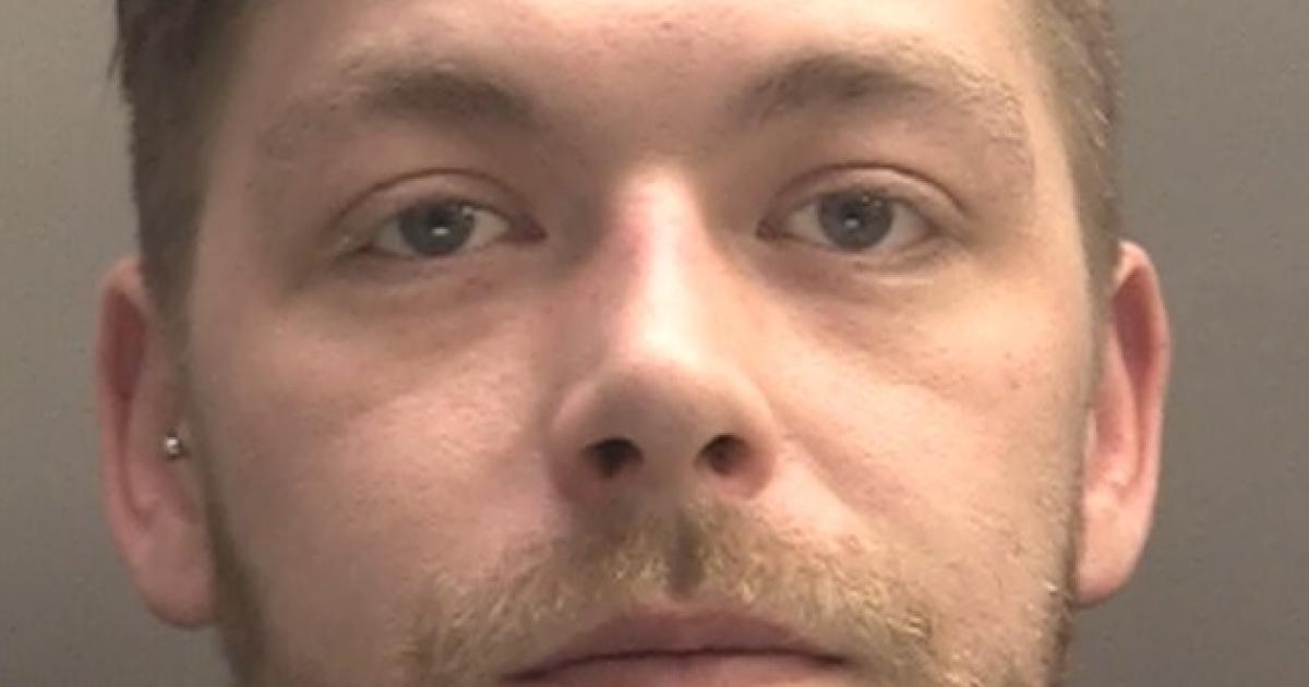 Man who encouraged teenage girl to send naked photos jailed
