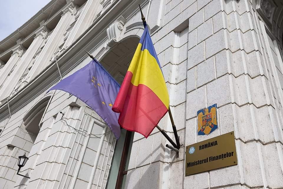 Ministerul Finanțelor a atras aproape 2 miliarde de lei de la bănci, la dobânzi de până la 6,34%
