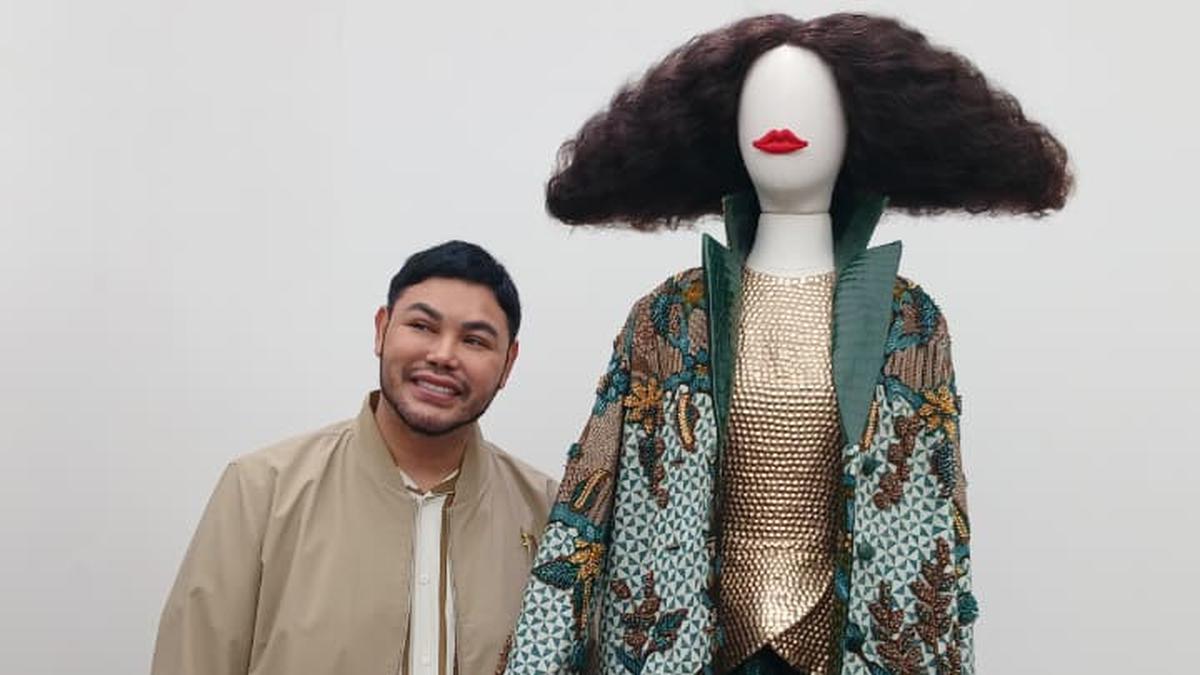 Ivan Gunawan Ungkap Alasan Tak Punya Satu Wastra Favorit