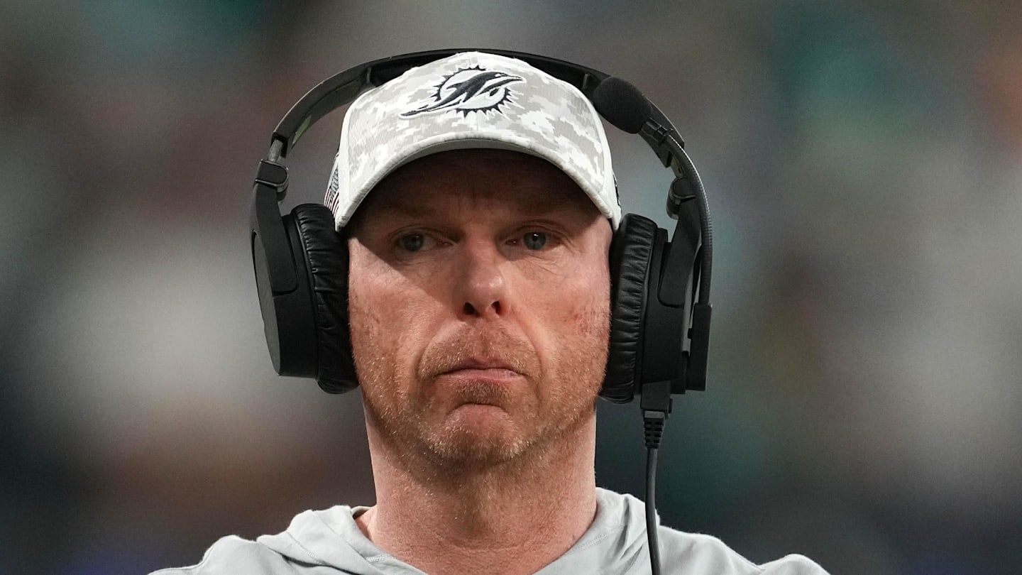 Mike McDaniel fallout begins as Chargers poach Dolphins' assistant