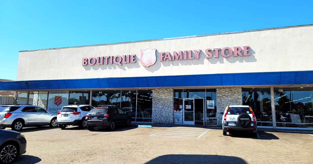 11 Enormous Secondhand Stores In California With Outrageous Deals Better Than Black Friday