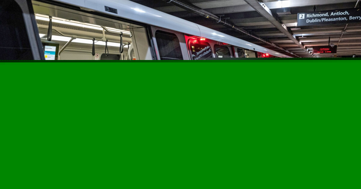 Fitch revises BART outlook to stable on TIFIA-loan bonds