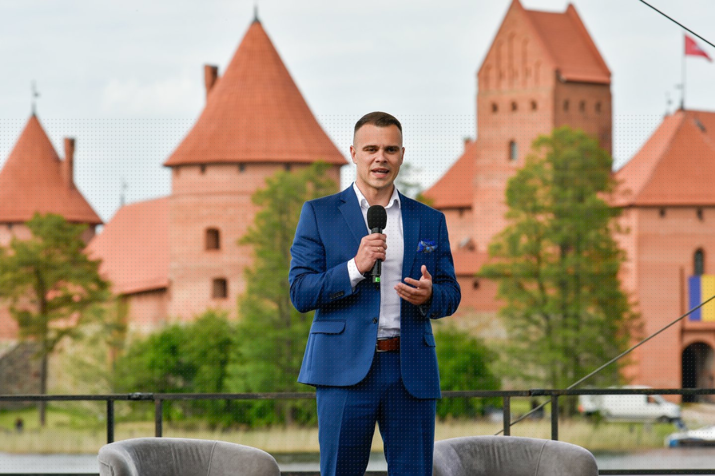 Į J. Oleko kritiką dėl lenkakalbių mokyklų pertvarkos sureagavęs A. Šatevičius sako siūlęs jas perimti valstybei