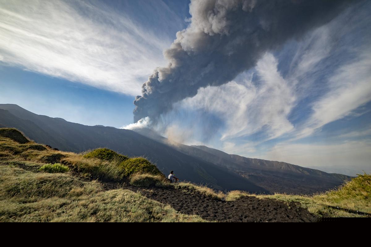 Sur les traces d’Ulysse, de la Sicile à la Sardaigne : « L’Etna est comme Polyphème le Cyclope »