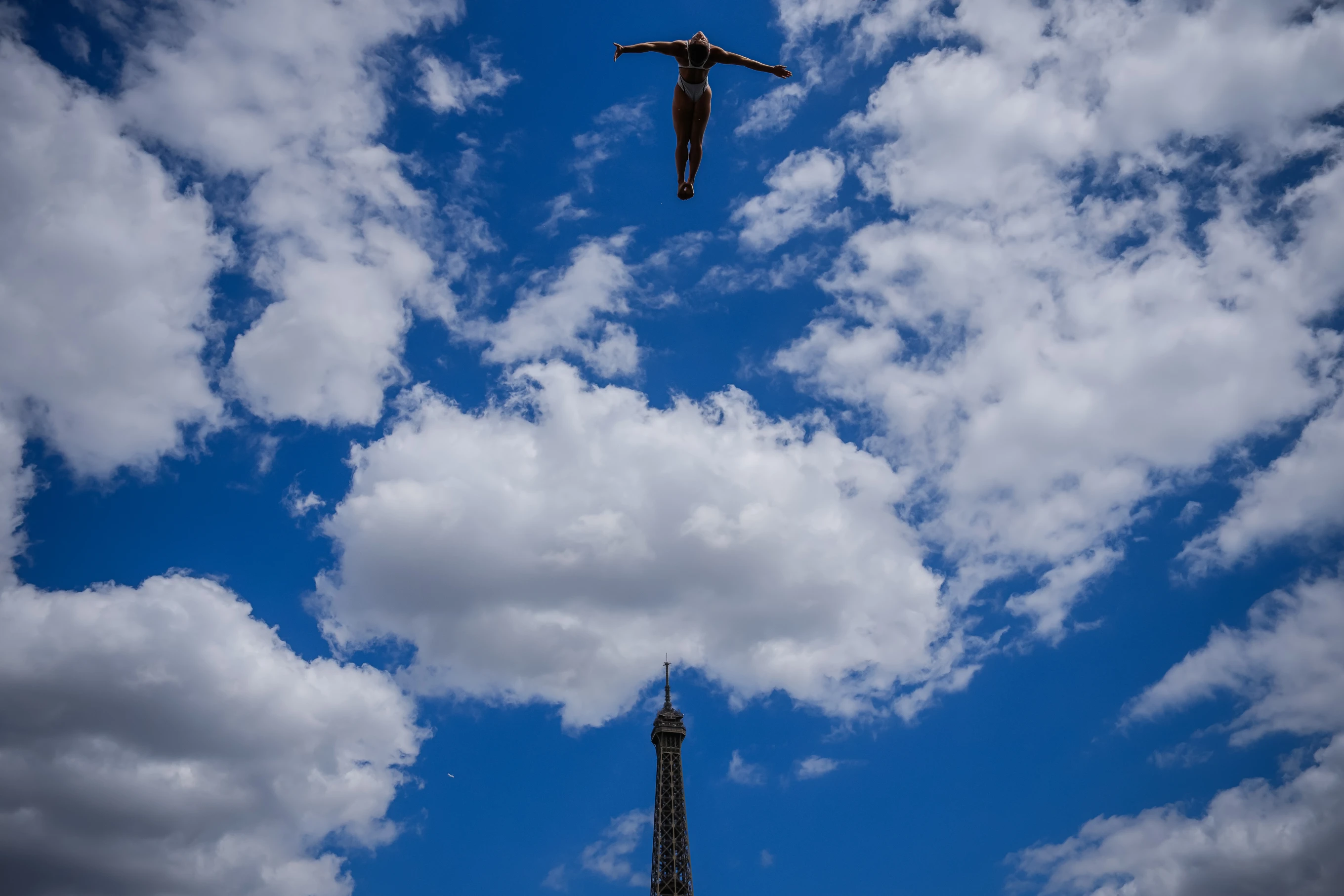 Photoshop this high flyer [Photoshop]