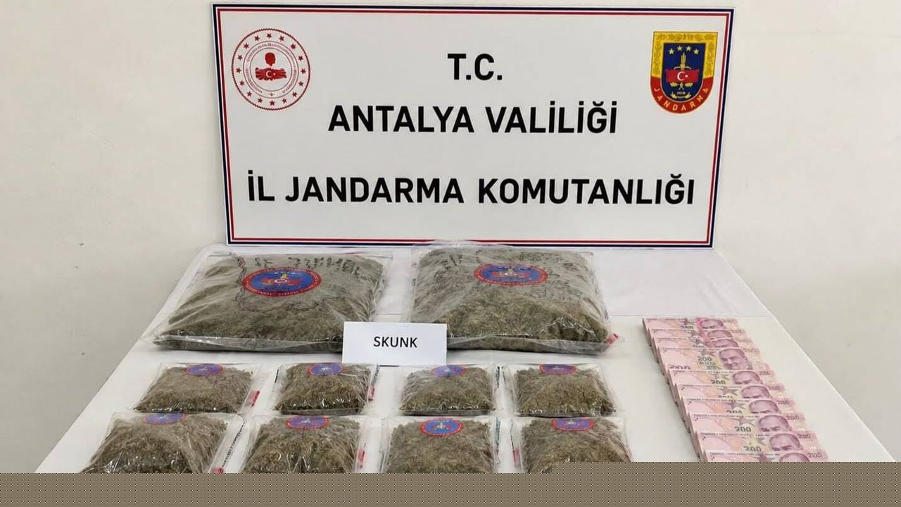 Döşemealtı'nda uyuşturucu operasyonu