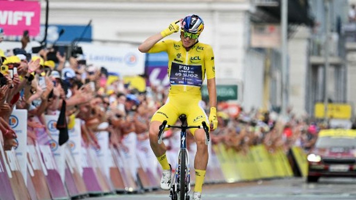 Tour de France Femmes 2026 : Demi Vollering, le jaune lui va si bien ! La Néerlandaise remporte la dernière étape et son deuxième Tour, sacre historique pour la FDJ United-Suez