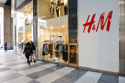 H&M profits and sales climb despite ‘challenging environment’