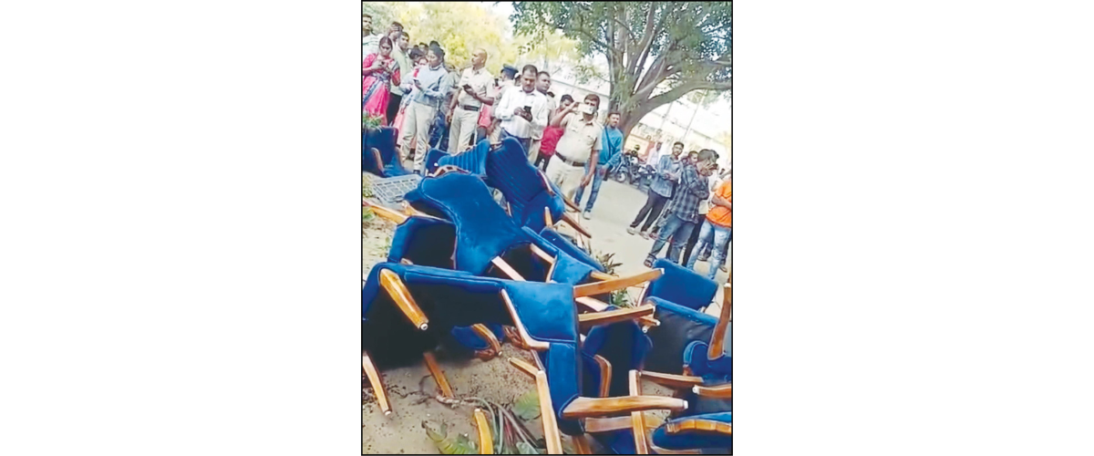 Multi-crore gold loan scam: Irate customers ransack Chinnathambi’s restaurant