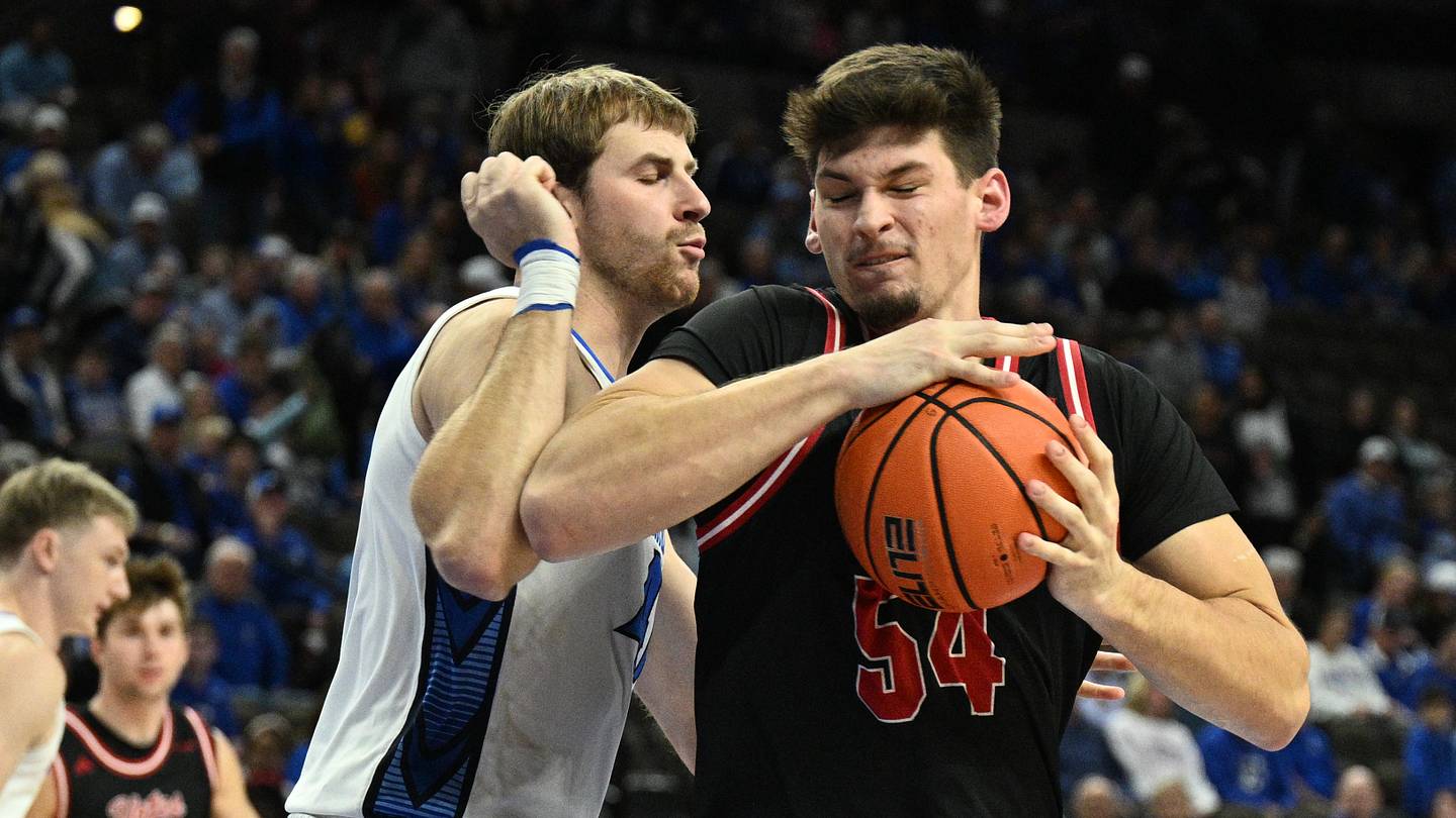 UNC’s projected starting five quickly looks different with Cameron Fens committing