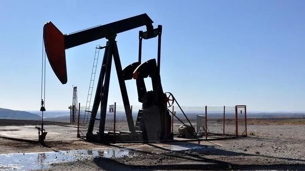 Jeopolitik riskler Brent petrolü 89,50 dolara taşıdı