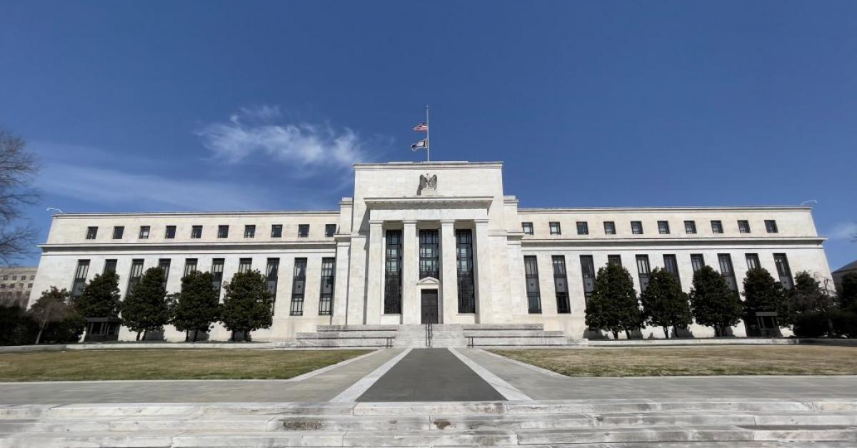Everyday Economics: Labor market is frozen: Deficits grow, the Fed still can't relax